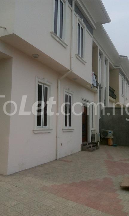 4 bedroom House for sale 44, Adetoro Street Magodo Kosofe/Ikosi Lagos