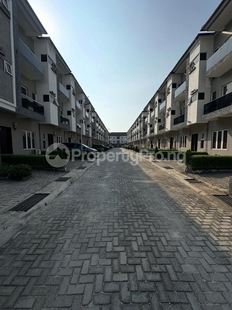4 bedroom House for rent Ikate Lekki Lagos