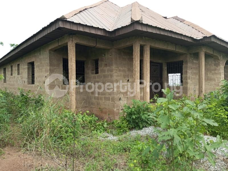 4 bedroom House for sale Kinleyin Apakila Abeokuta Ogun