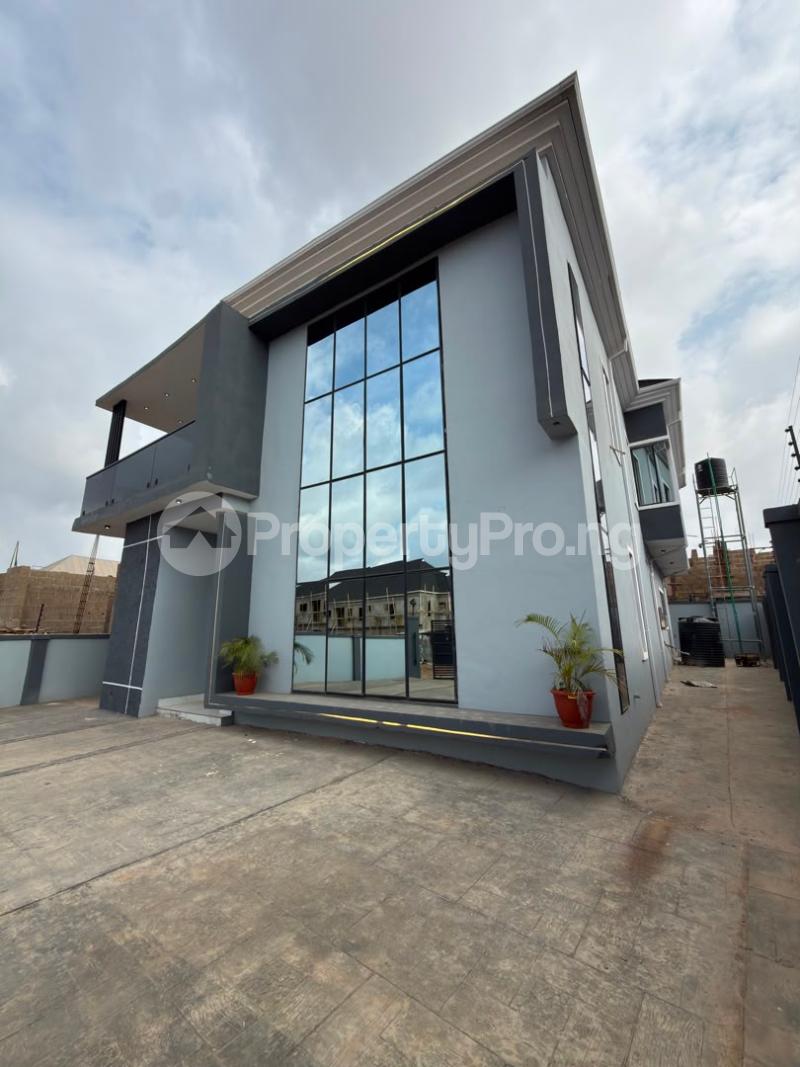 4 bedroom House for sale Akobo Ibadan Oyo