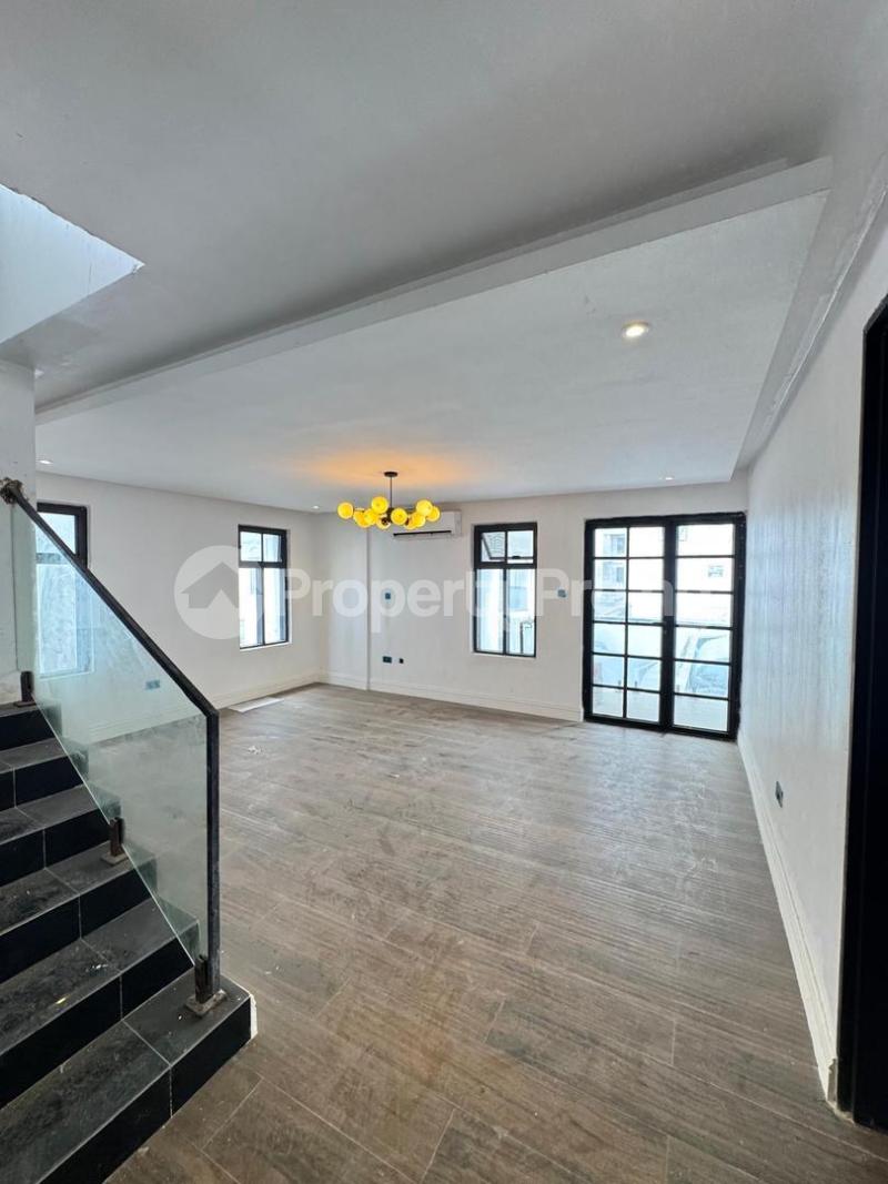 4 bedroom House for sale Banana Island Ikoyi Lagos