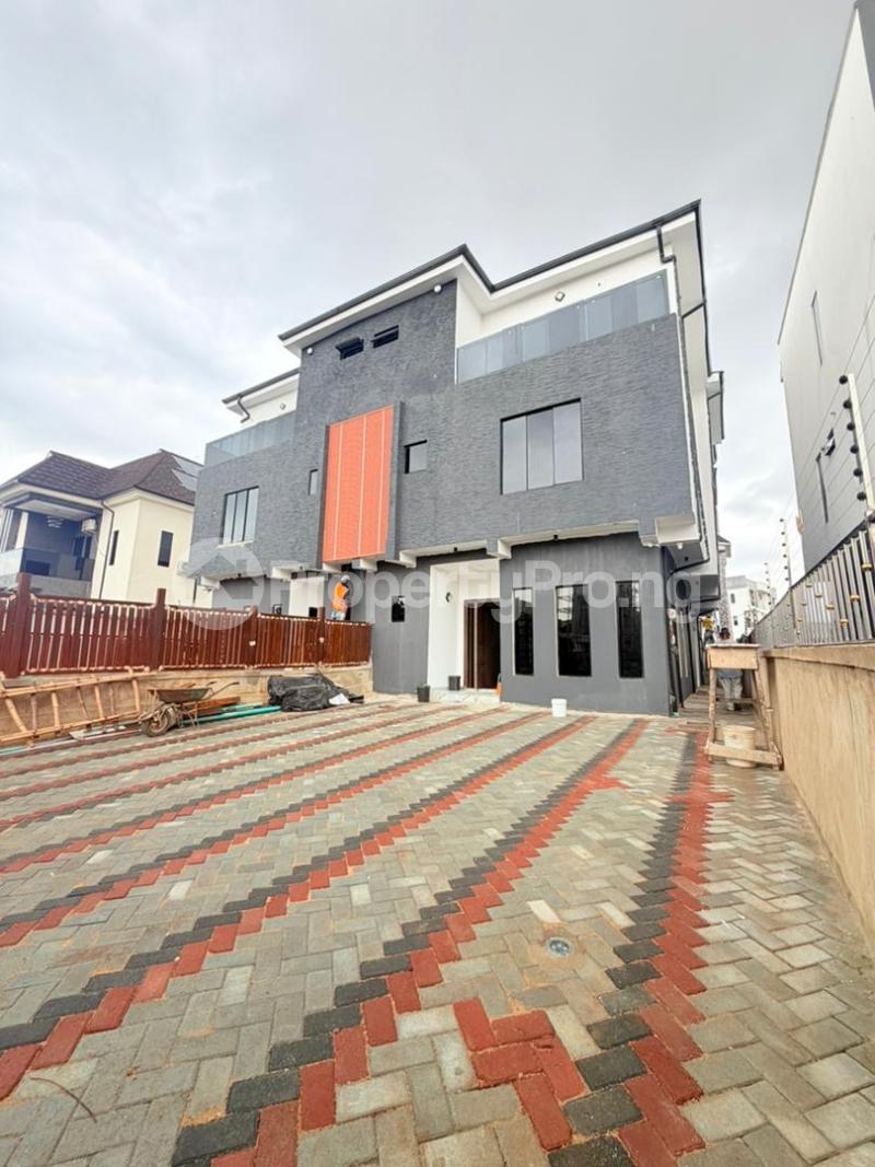 4 bedroom House for sale Millennium Estate Millenuim/UPS Gbagada Lagos
