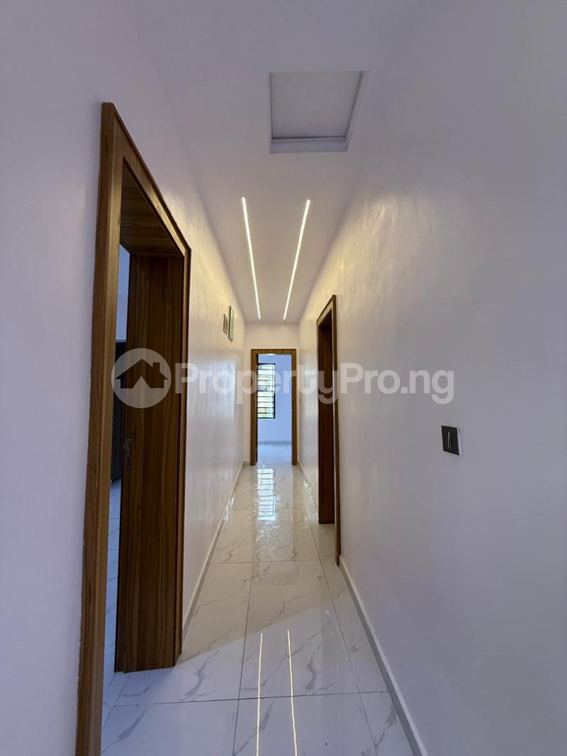 4 bedroom House for sale Carlton Gate Estate, Beside Kolapo Ishola Gra Akobo Ibadan Oyo