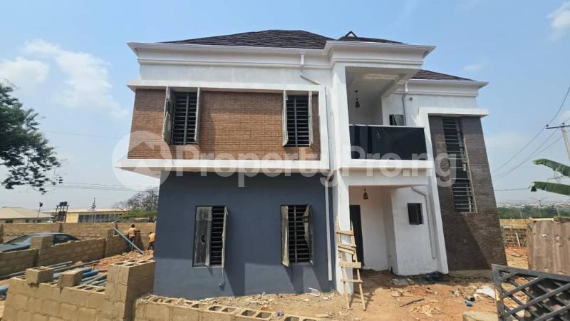 4 bedroom House for sale Nihort Junction Idi Ishin Area, Ibadan Oyo - 1