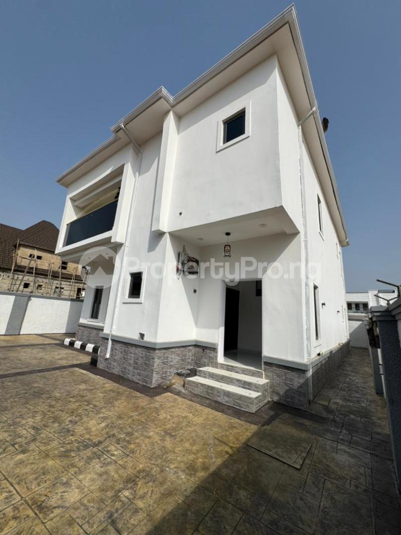 4 bedroom House for sale Von Road Airport Road Lugbe Abuja Lugbe Abuja
