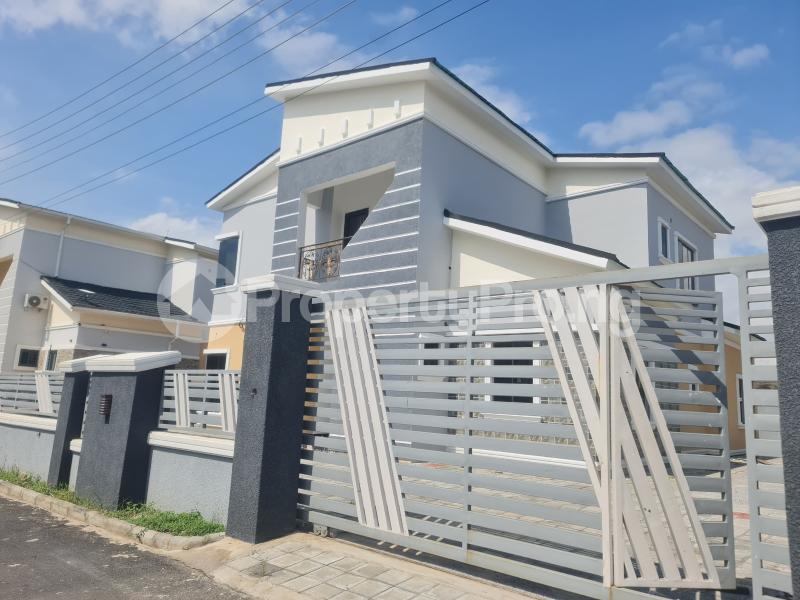 4 bedroom House for rent Along Von Garden Estate Road Lugbe Abuja