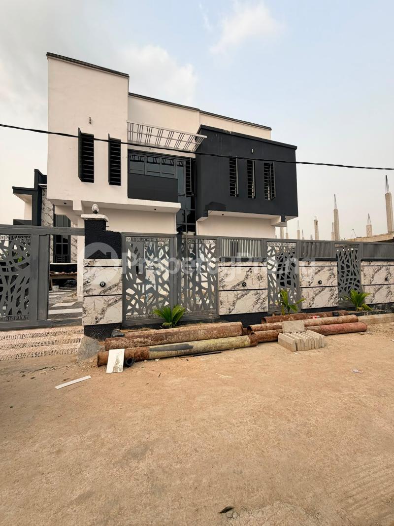 4 bedroom House for sale Maryland Lagos