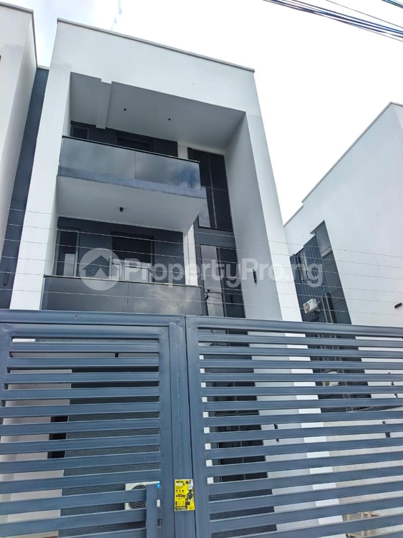 4 bedroom House for sale Adeniyi Jones Ikeja Lagos