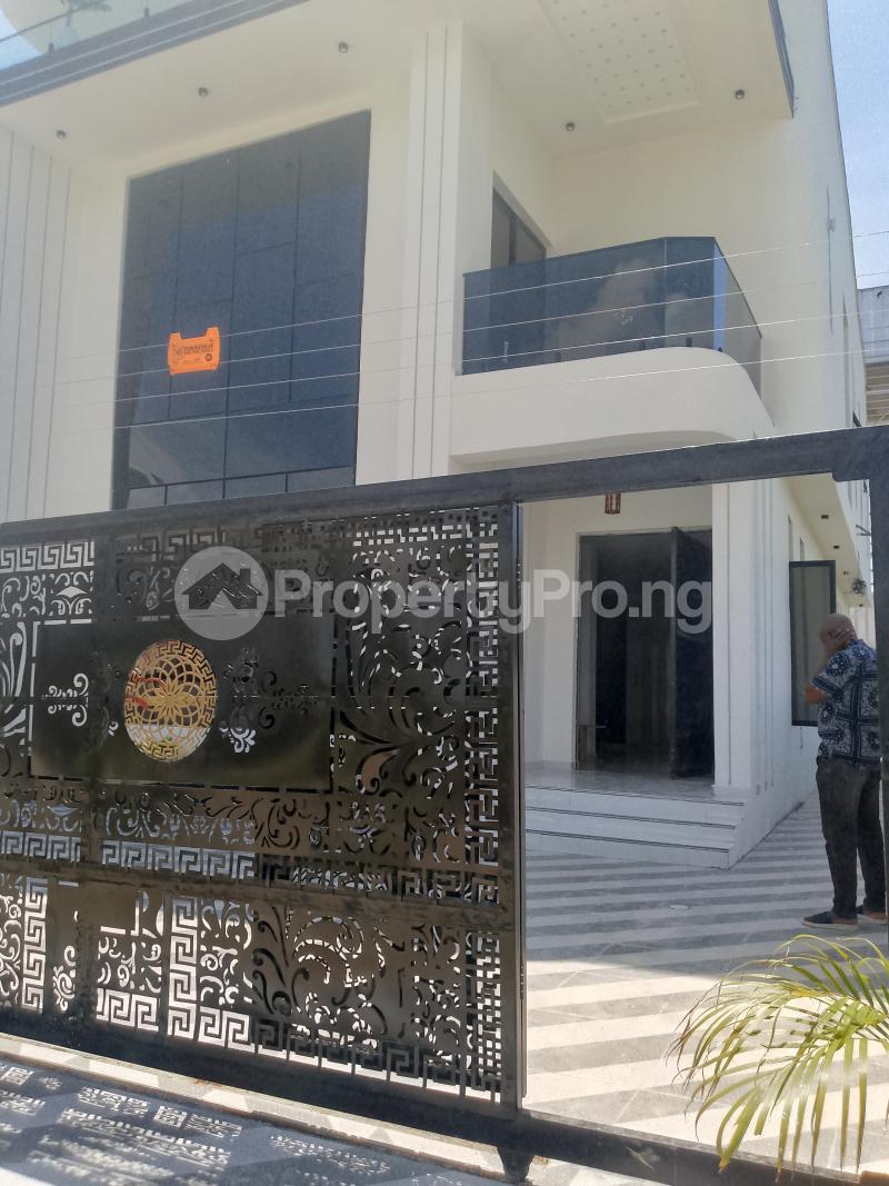 4 bedroom House for sale General Paint Abraham Adesanya Abraham adesanya estate Ajah Lagos