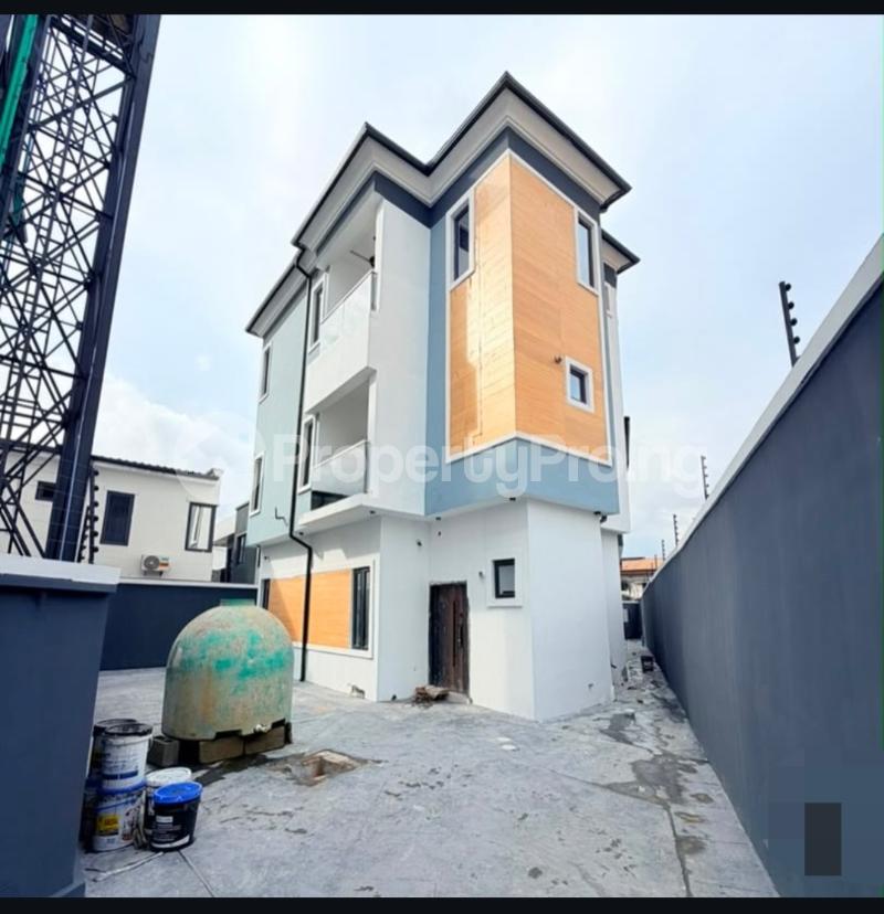 4 bedroom House for sale Gbagada Lagos