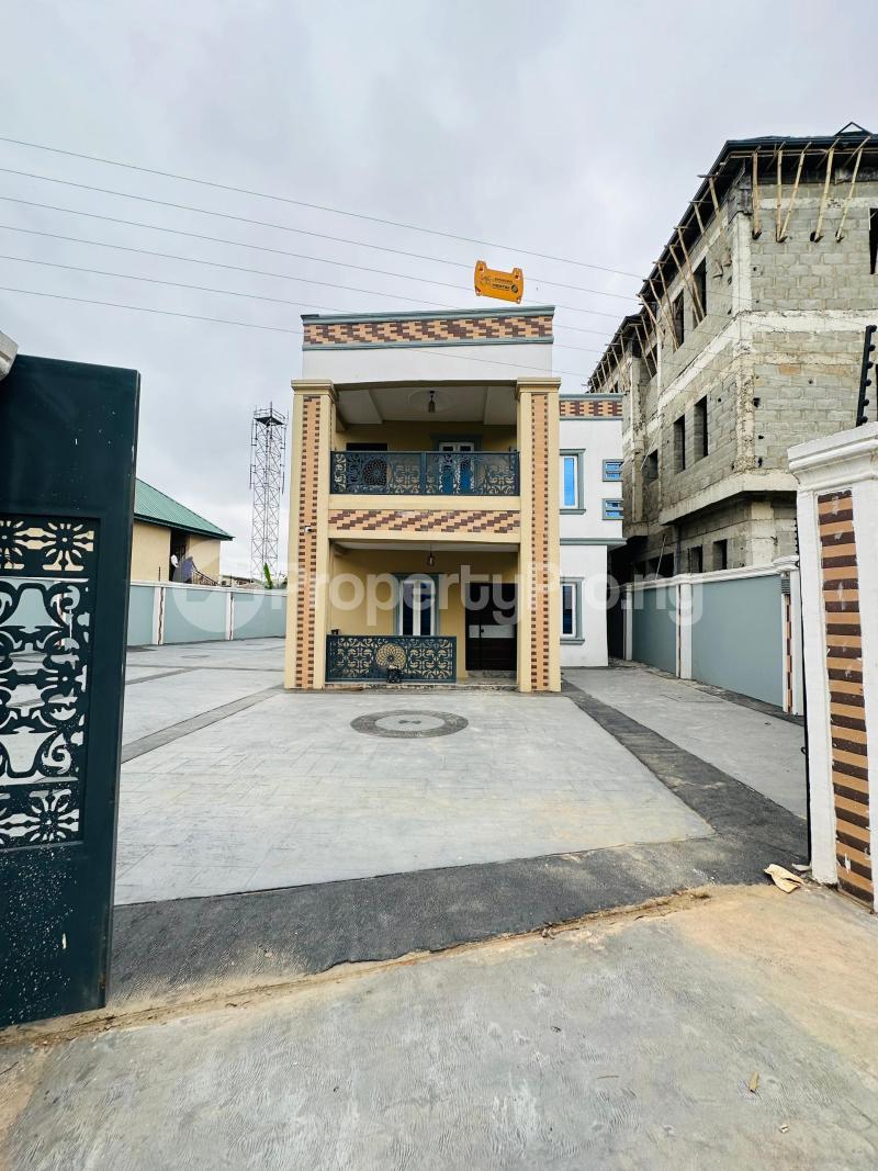 4 bedroom House for sale Agbotikuyo Agege Lagos