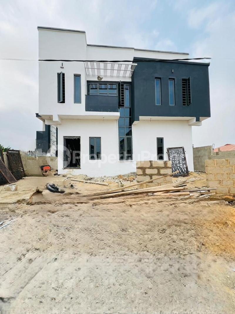 4 bedroom House for sale Maryland Lagos