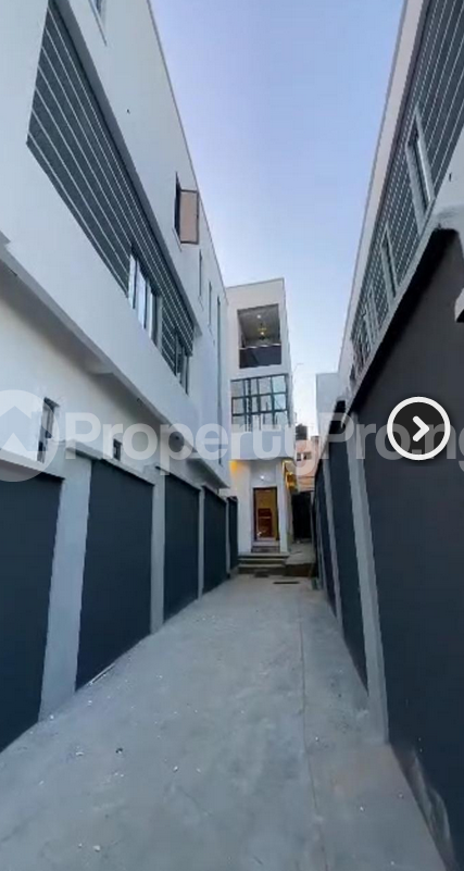 4 bedroom House for sale Magodo GRA Phase 2 Kosofe/Ikosi Lagos