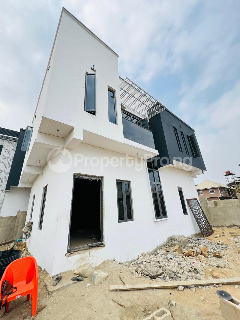 4 bedroom House for sale Maryland Lagos
