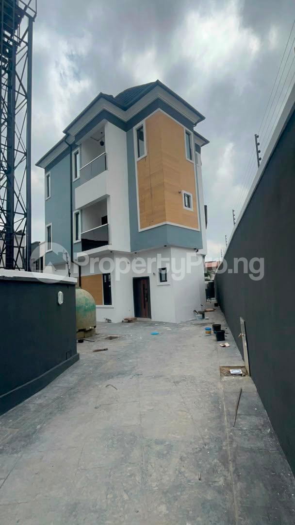 4 bedroom House for sale Medina Gbagada Lagos