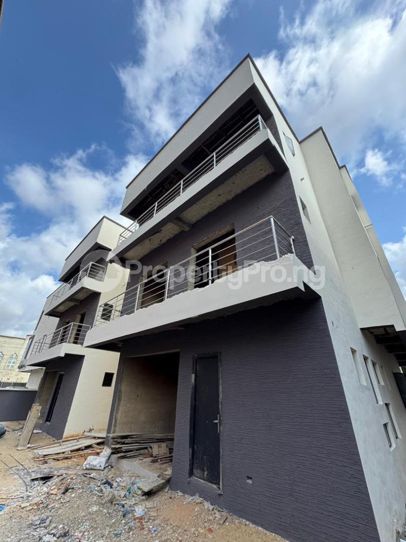 4 bedroom House for sale Surulere Lagos