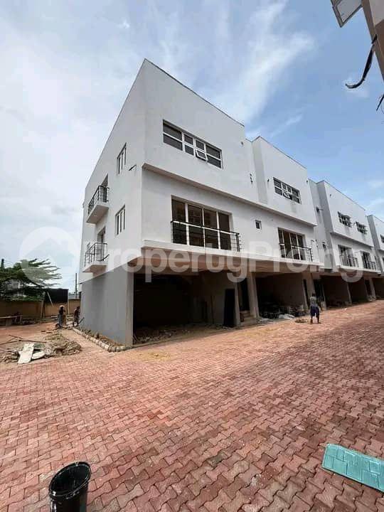 4 bedroom House for sale Close Off Awolowo Road Ikoyi Lagos