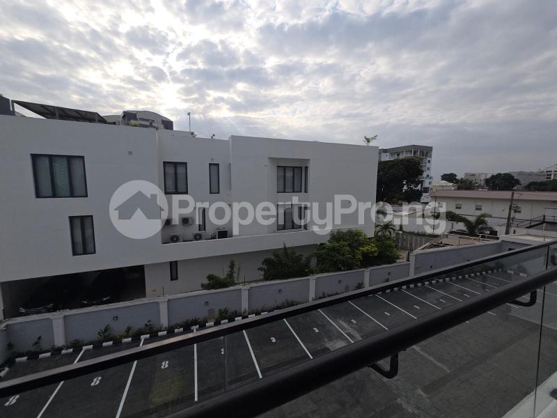 4 bedroom House for rent 2nd Avenue Extension Ikoyi Lagos