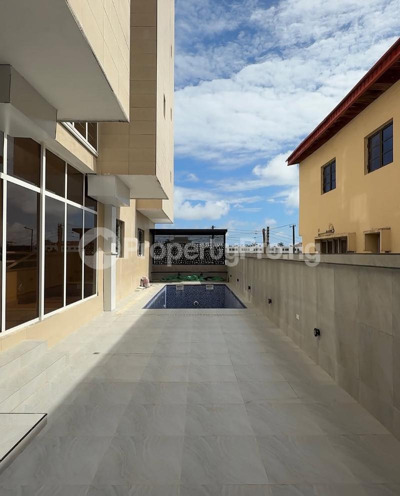 4 bedroom Flat / Apartment for sale Victoria Island Lagos