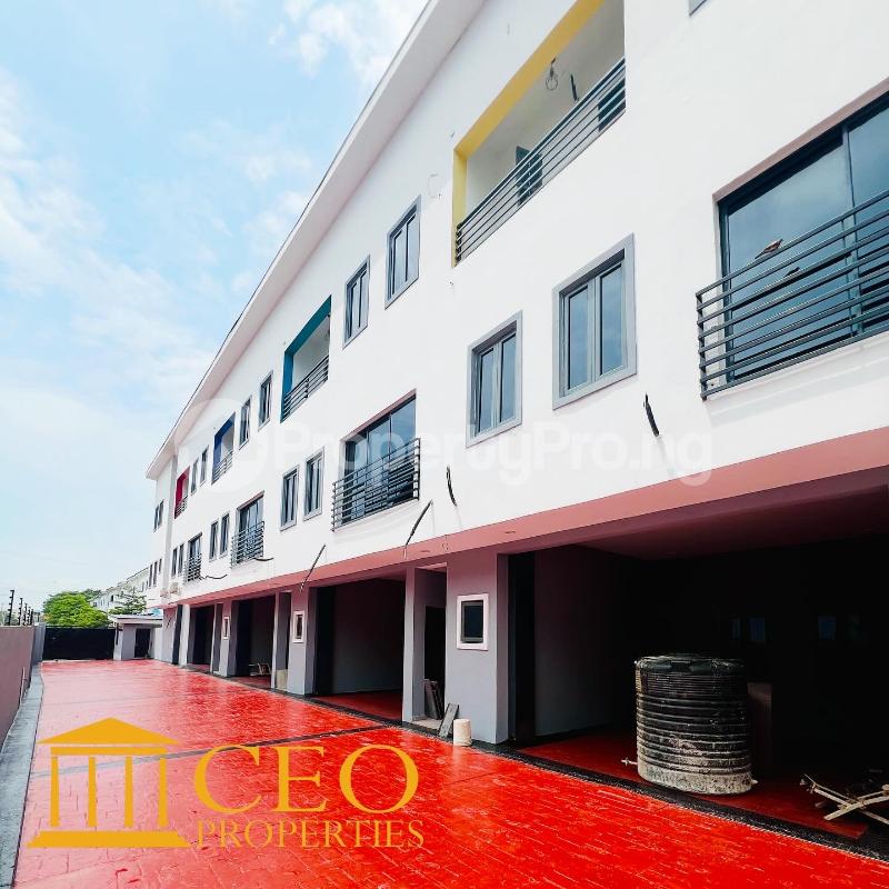 4 bedroom House for sale  Ilasan Lekki Lagos - 0