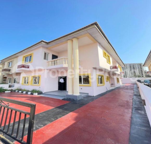 4 bedroom House for rent Covenant Estate ONIRU Victoria Island Lagos