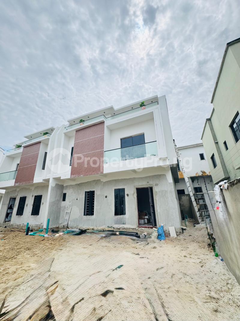 4 bedroom House for sale Abraham Adesanya Ajah Lagos