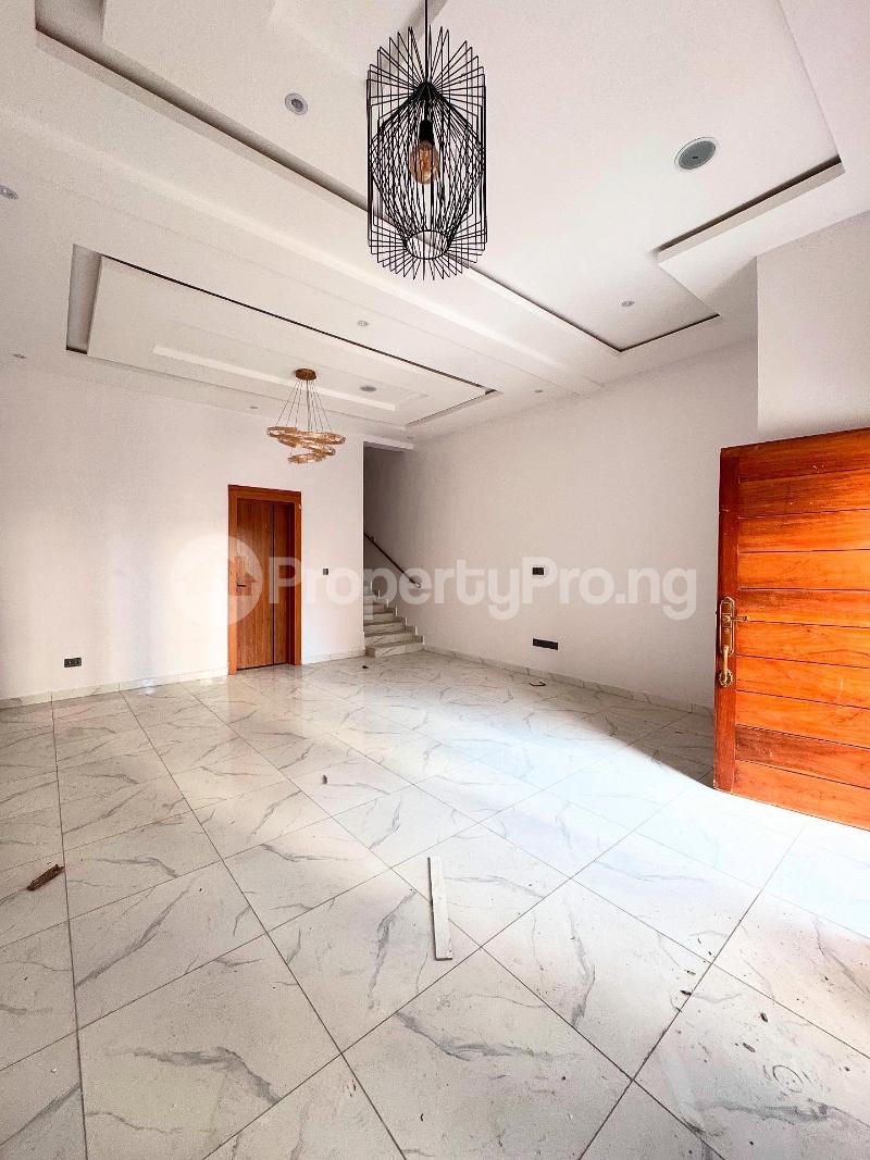 4 bedroom House for sale Ologolo Lekki Lagos