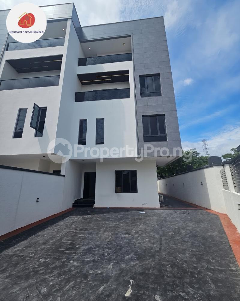 4 bedroom House for sale Banana Island Ikoyi Lagos