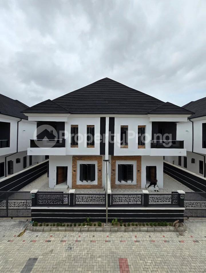 4 bedroom House for sale Orchid Hotel Road, orchid Lekki Lagos