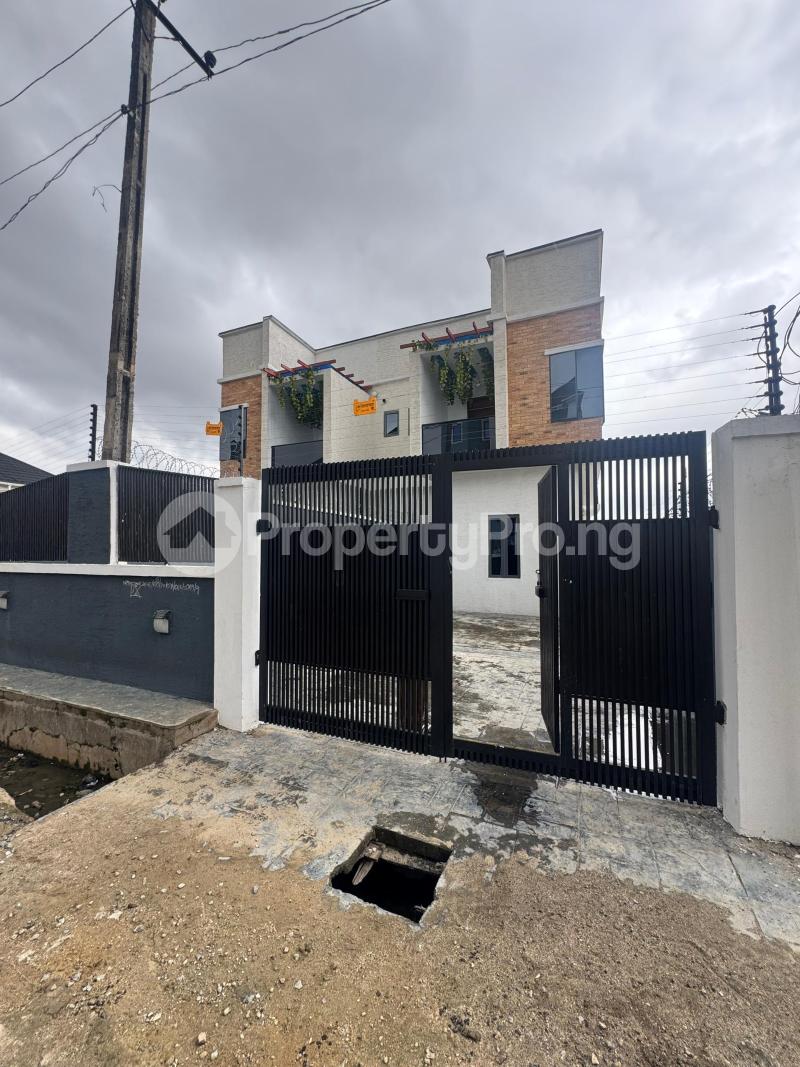 4 bedroom House for sale Ogba Lagos