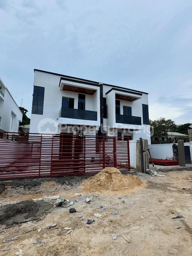 4 bedroom House for sale chevron Lekki Lagos