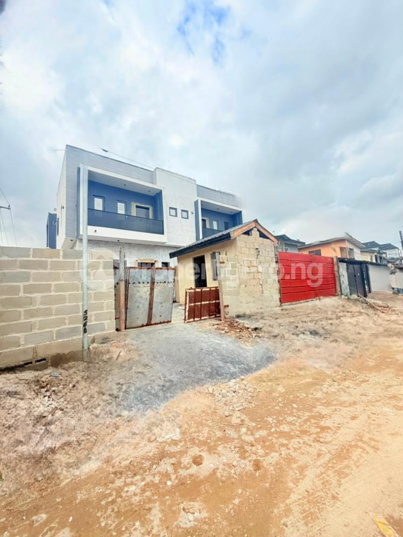 4 bedroom House for sale Ilupeju Lagos