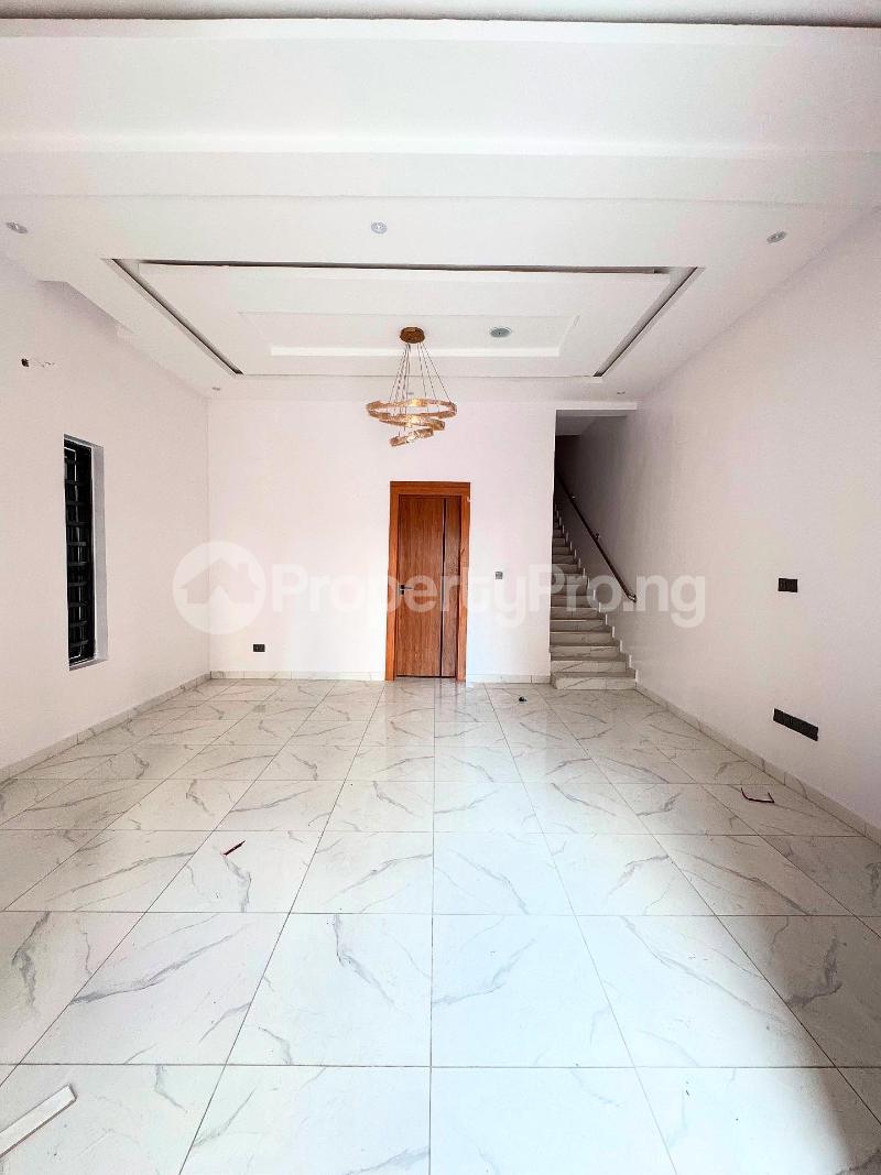 4 bedroom House for sale Ologolo Lekki Lagos