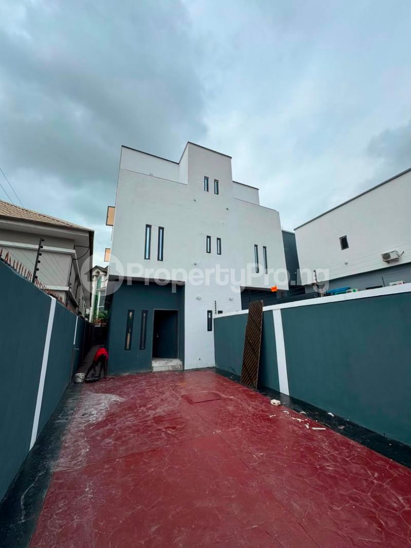 4 bedroom House for sale Berger Ojodu Lagos