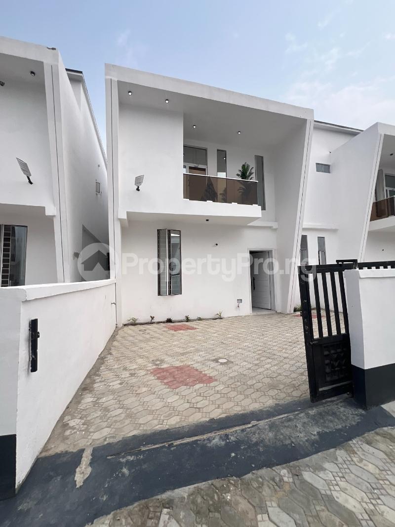 4 bedroom House for rent Ikota Lekki Lagos