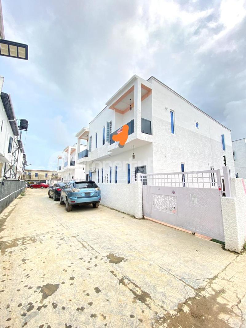 4 bedroom House for sale Abraham Adesanya, Badore Ajah Lagos