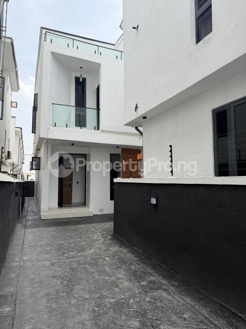 4 bedroom House for sale Ikota Lekki Lagos
