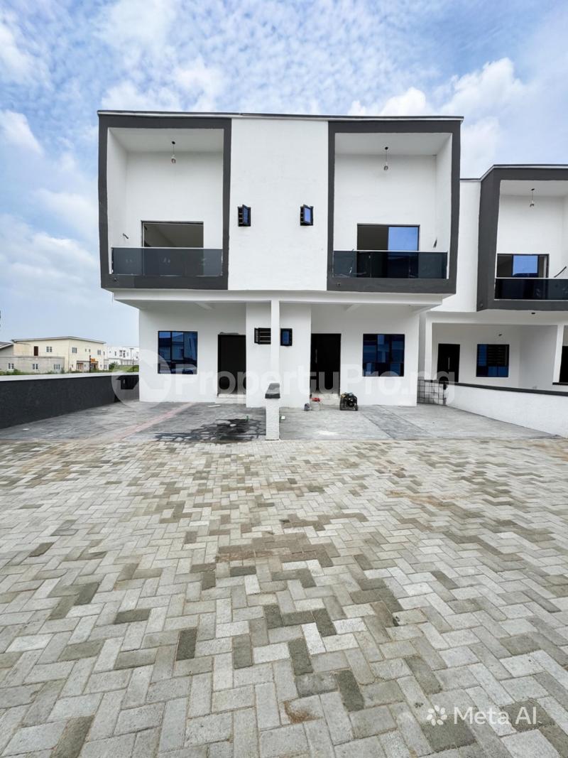 4 bedroom House for sale General Paint Lekki Lagos