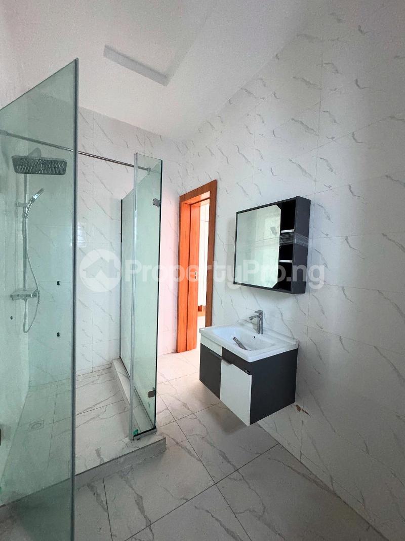 4 bedroom House for sale Ologolo Lekki Lagos