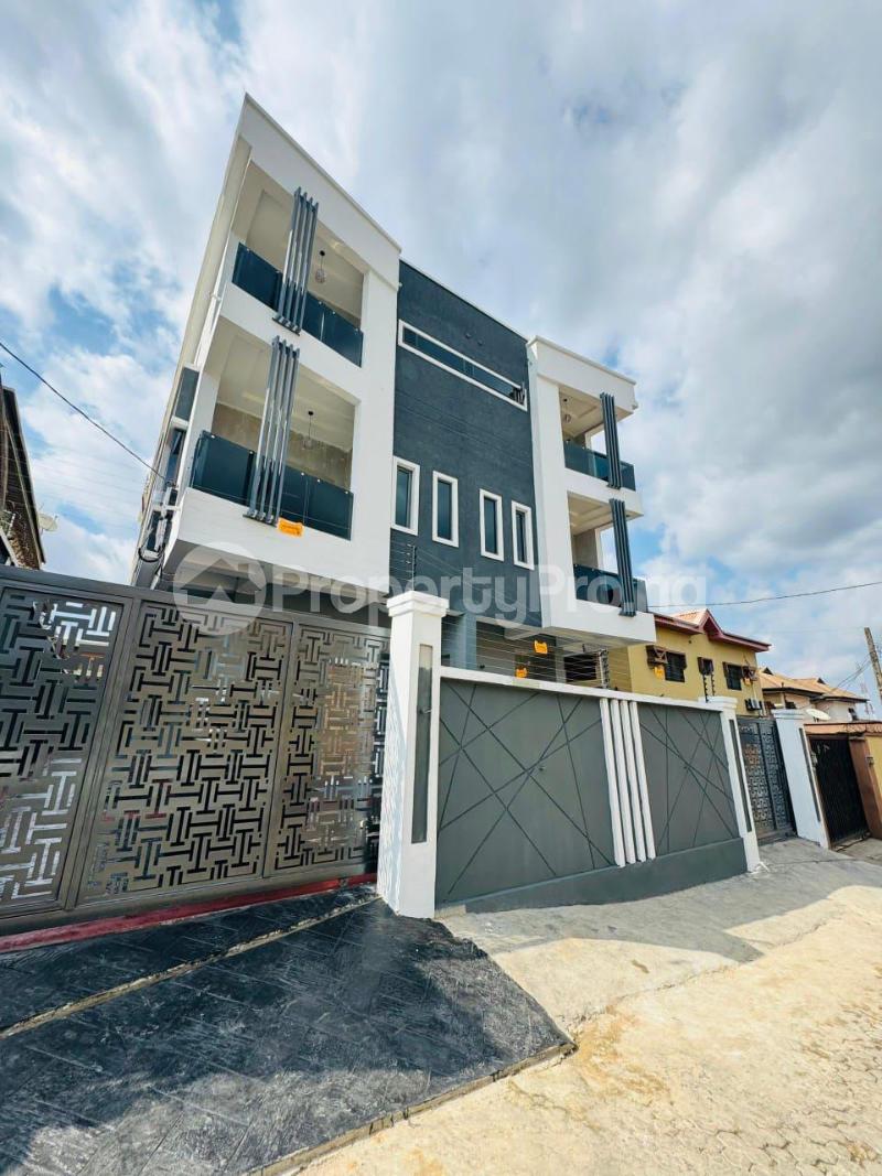 4 bedroom House for sale Magodo Kosofe/Ikosi Lagos