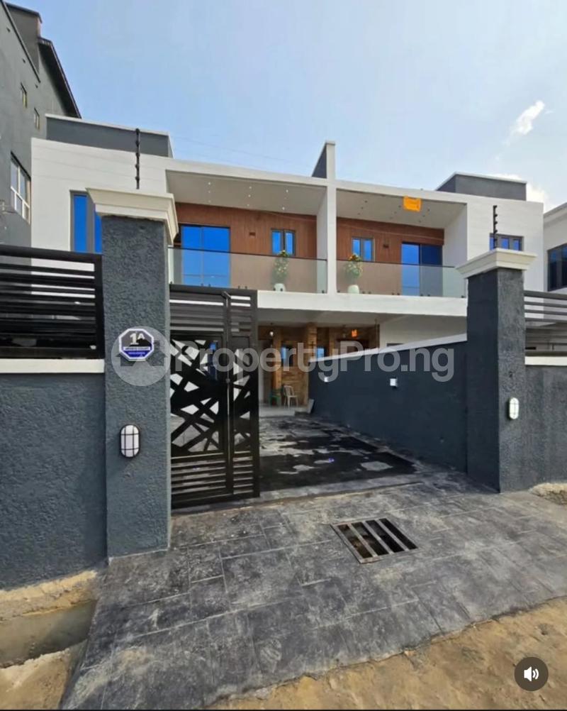 4 bedroom House for sale Ado Ajah Lagos