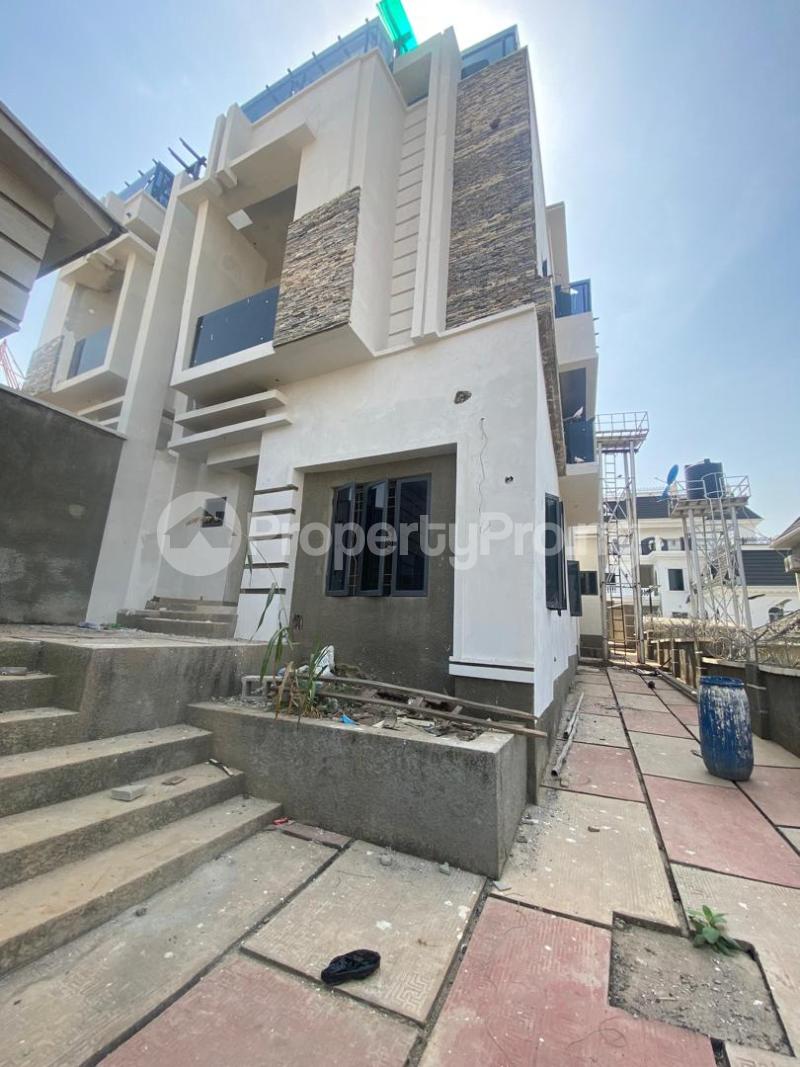 4 bedroom House for sale Guzape Abuja