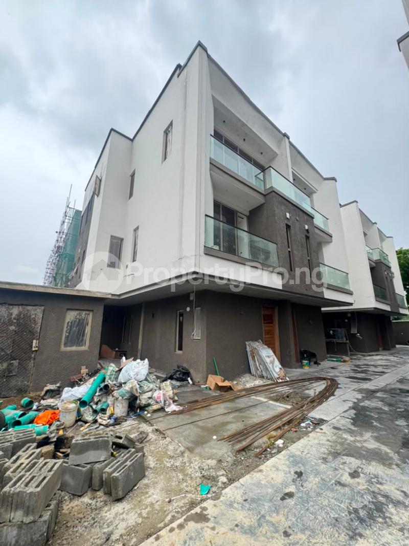 4 bedroom House for sale Adeniyi Jones Ikeja Lagos