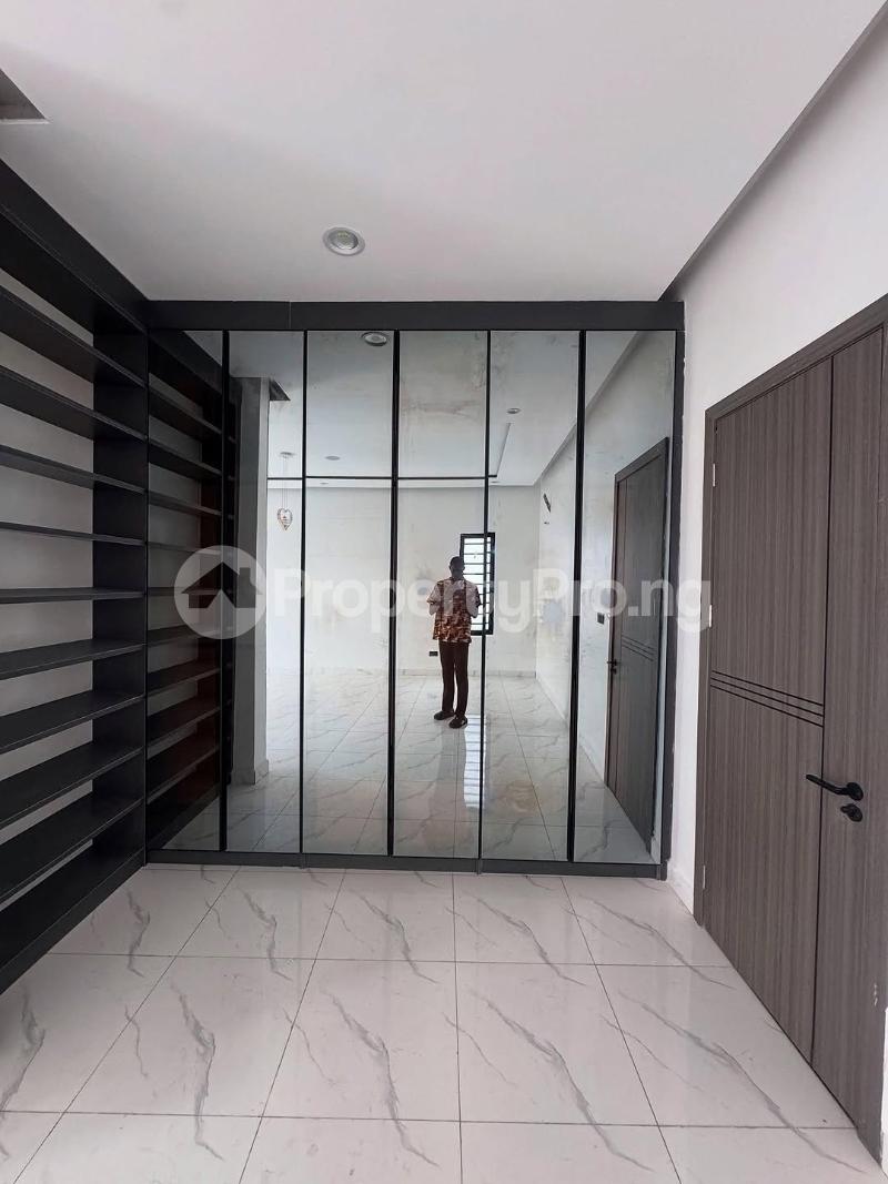 4 bedroom House for sale orchid Lekki Lagos