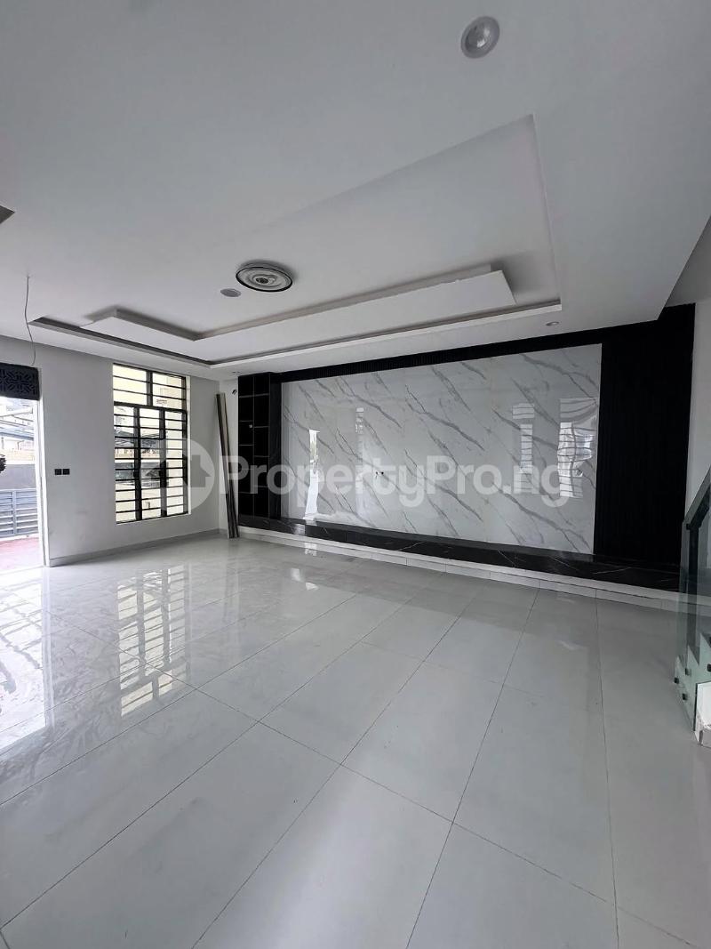 4 bedroom House for sale orchid Lekki Lagos