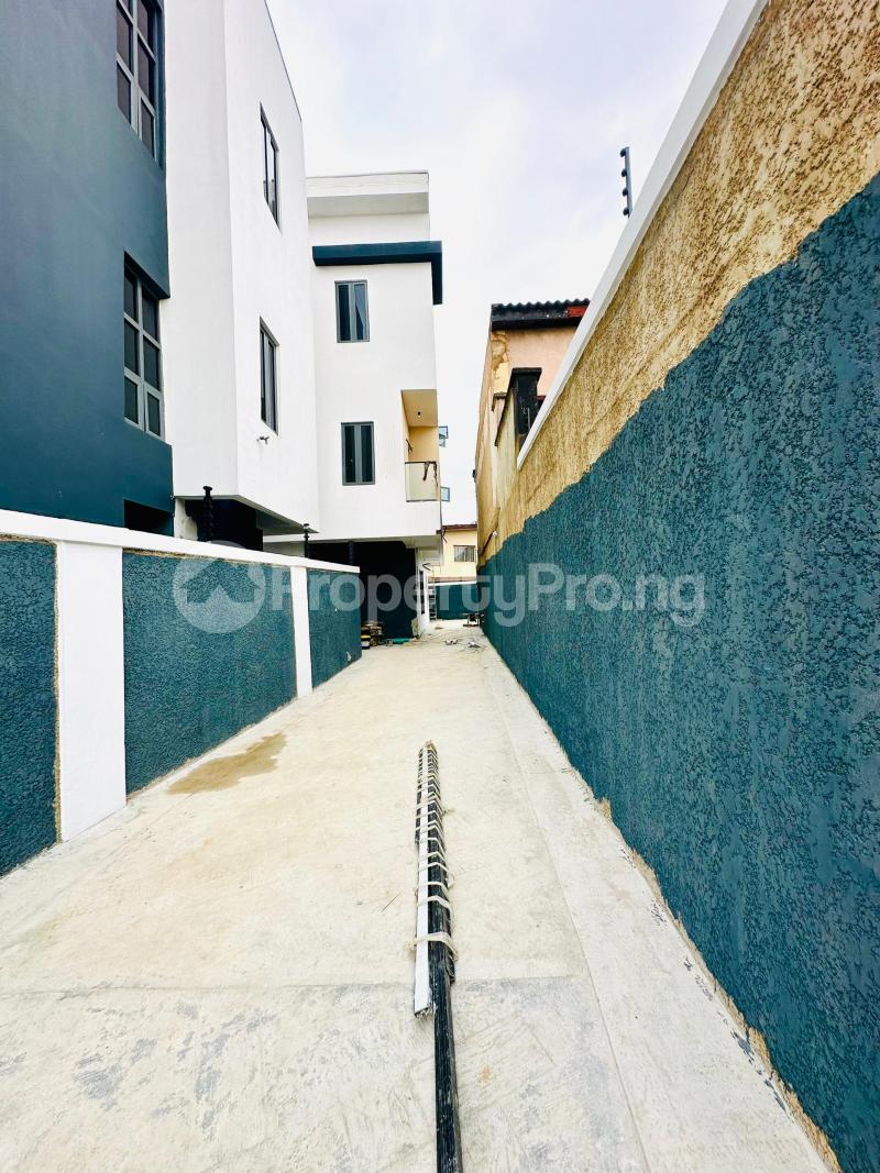 4 bedroom House for sale Ikeja Lagos