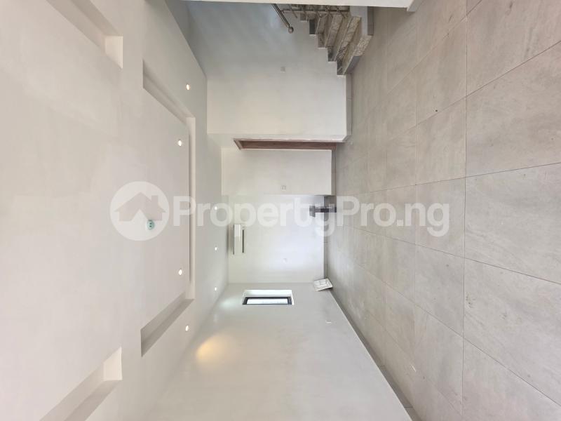 4 bedroom House for rent Beach Resort Estate Osapa london Lekki Lagos