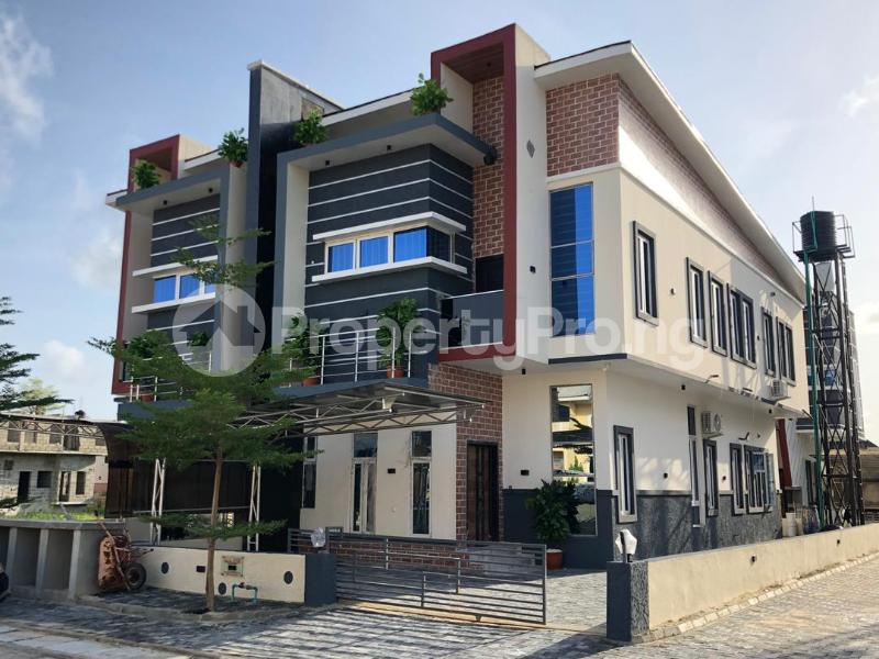 4 bedroom House for sale Orchid Road, Lekki Lagos. Lekki Phase 2 Lekki Lagos