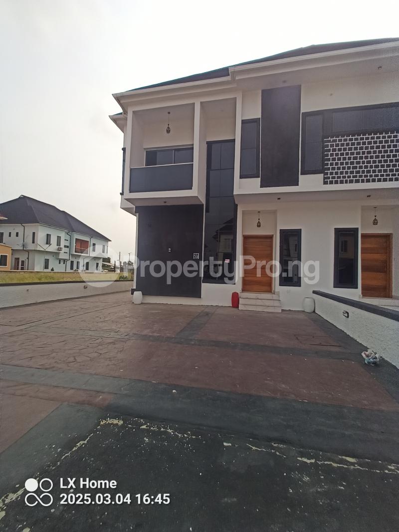 4 bedroom House for sale Sapphire Garden Estate Awoyaya Ajah Lagos