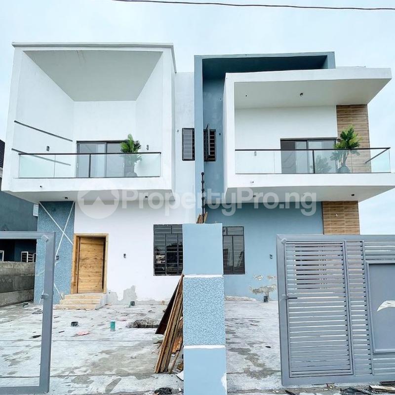4 bedroom House for sale Ologolo Lekki Lagos